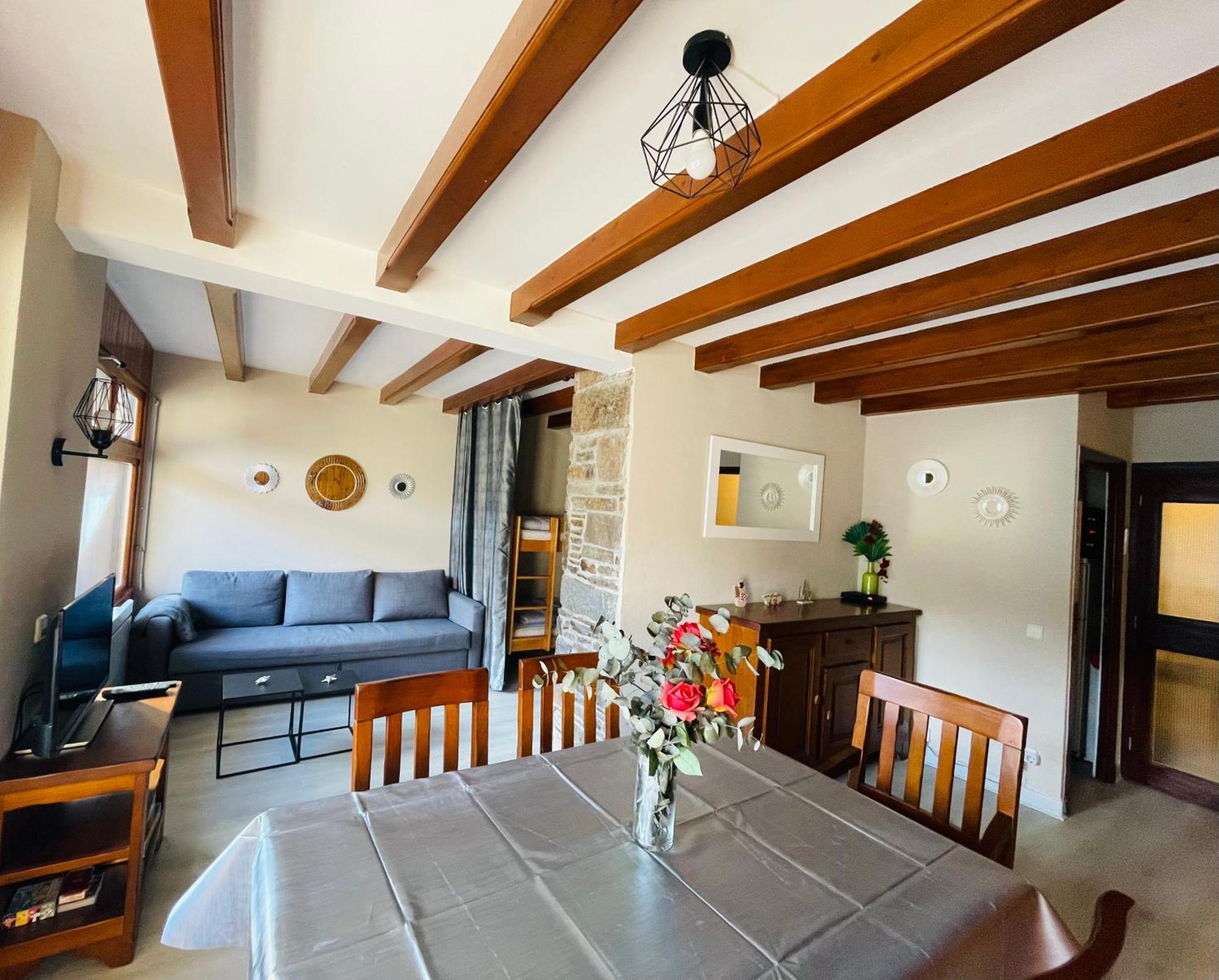 Appartement 58 M2 Avec Piscine Interieure Vue Montagne Centre Village , Parking Prive Saint-Lary-Soulan Zewnętrze zdjęcie