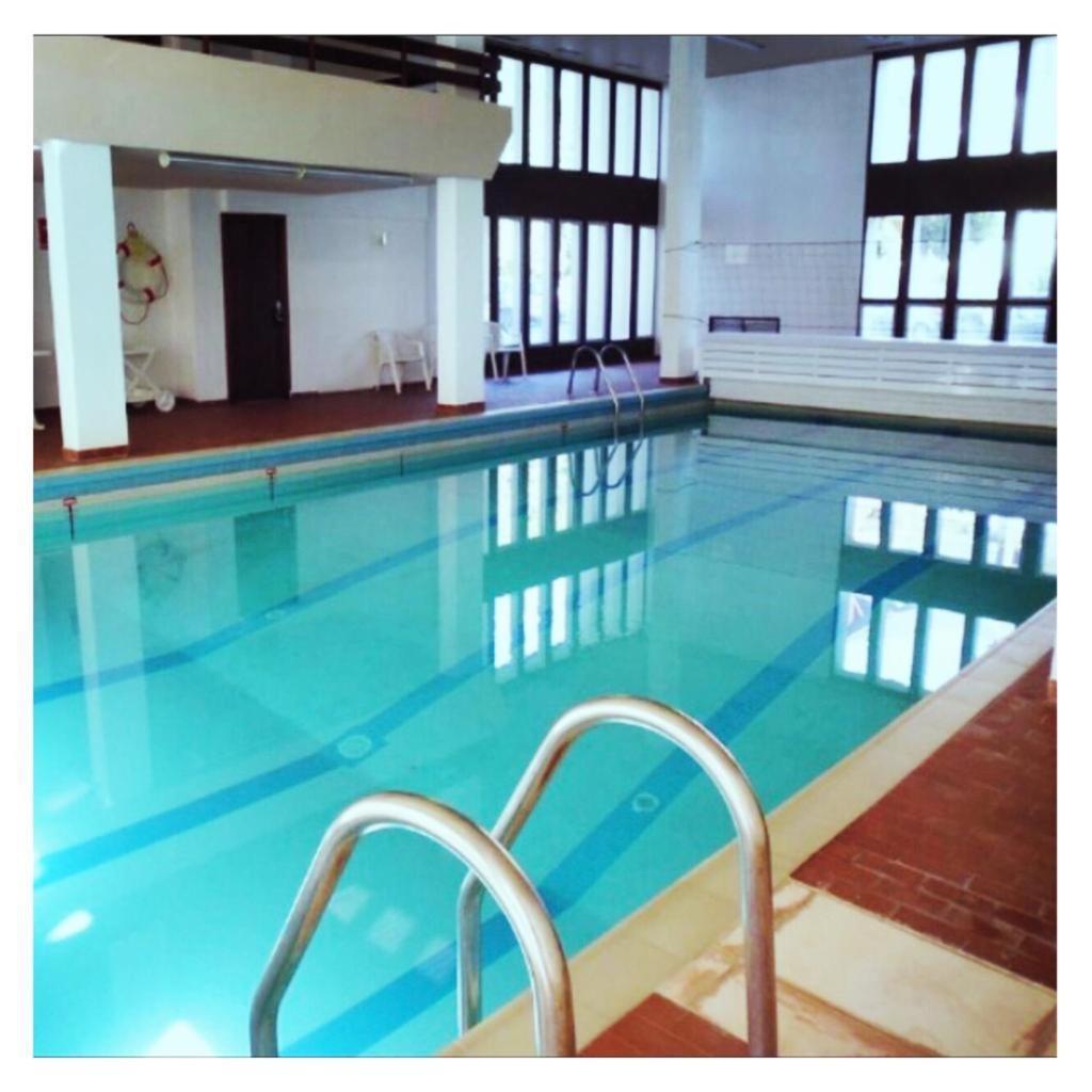 Appartement 58 M2 Avec Piscine Interieure Vue Montagne Centre Village , Parking Prive Saint-Lary-Soulan Zewnętrze zdjęcie