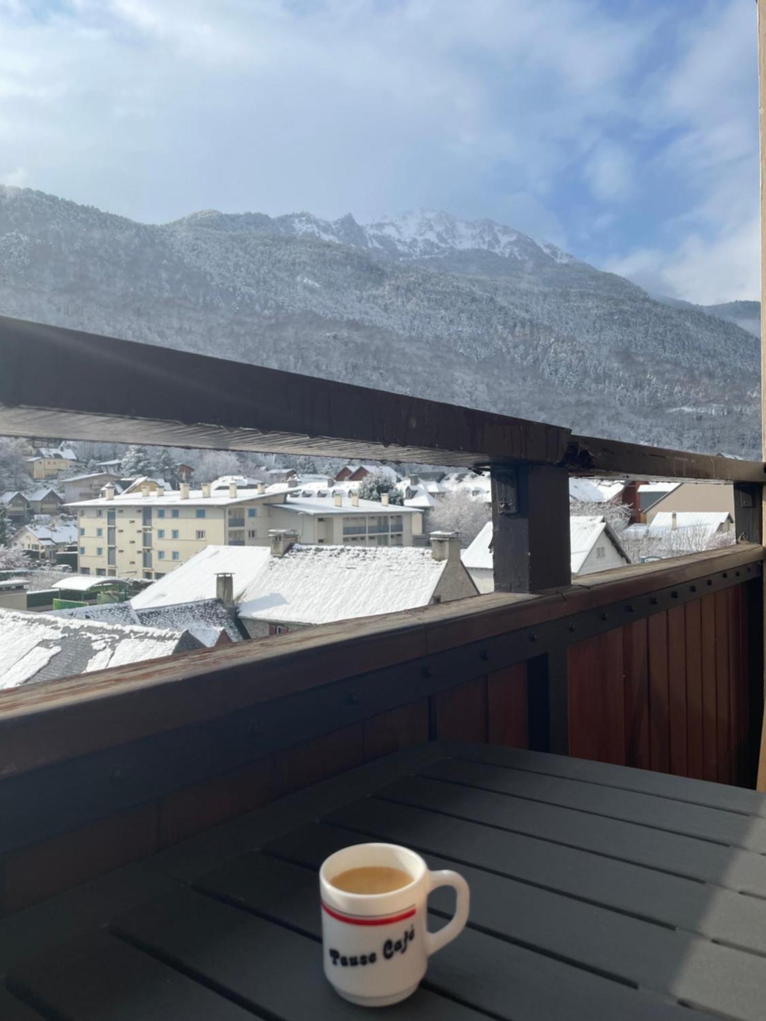 Appartement 58 M2 Avec Piscine Interieure Vue Montagne Centre Village , Parking Prive Saint-Lary-Soulan Zewnętrze zdjęcie